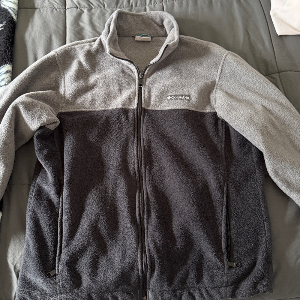 Columbia Two-Tone Gray Fleece Jacket